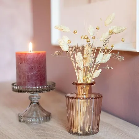 Pretty Jolie Romantic Getaway