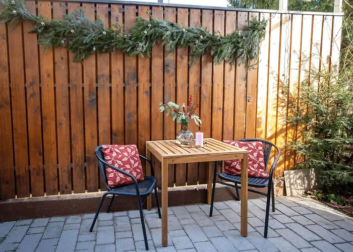 Pretty Jolie Romantic Getaway *